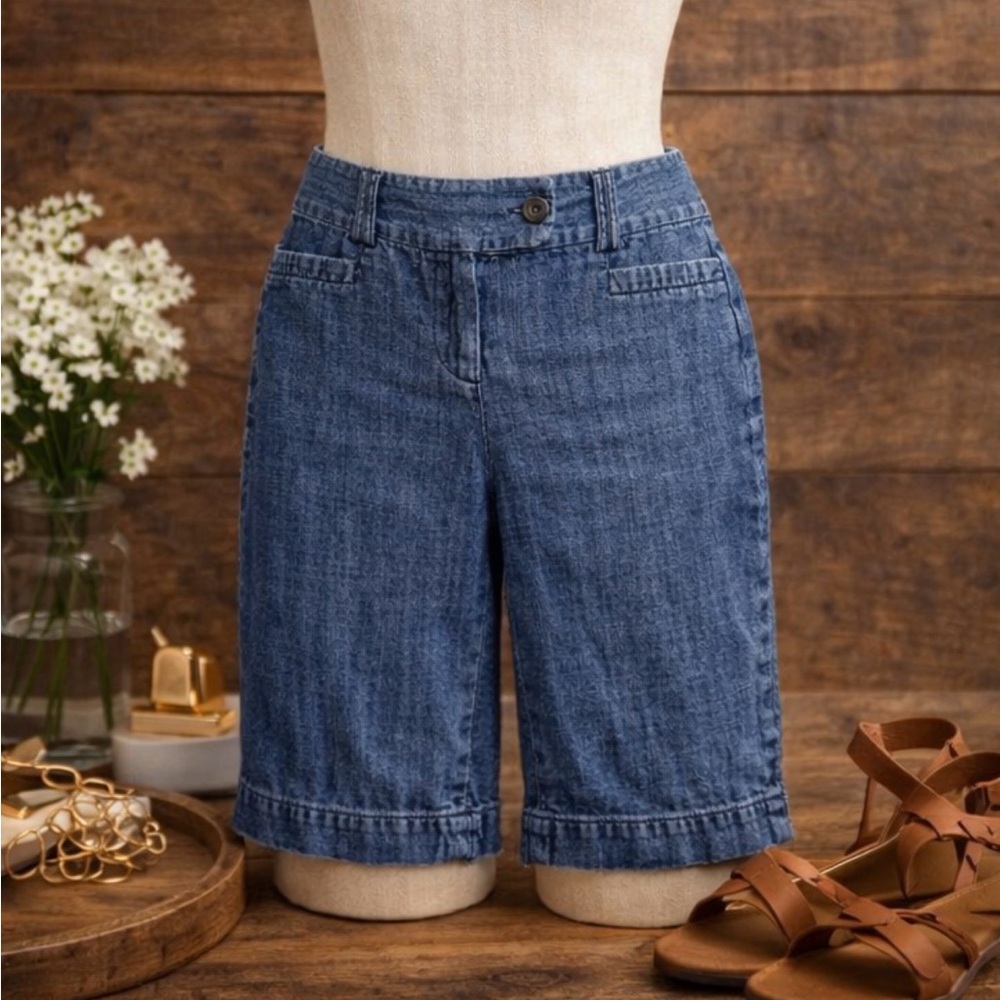 Ann Taylor Signature Blue Denim Bermuda Shorts Size 4 100% Cotton